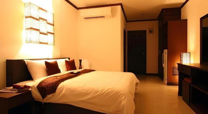 Hotel Sritrakul Place Pattaya
